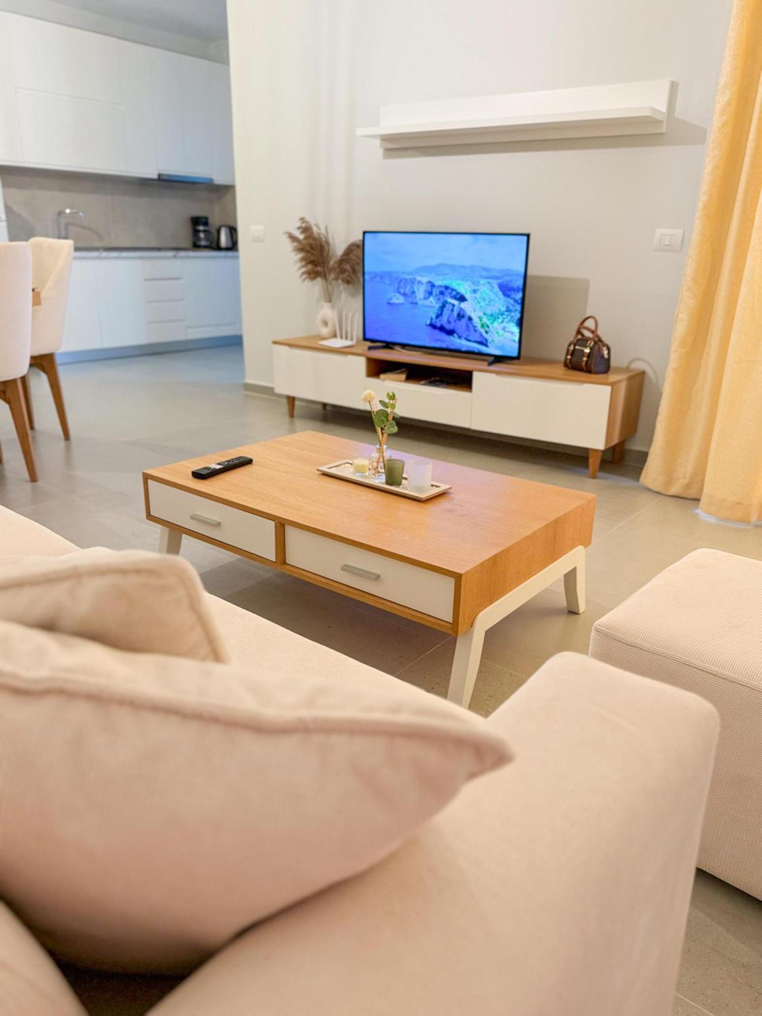 Odore Di Mare Apartments Sarandë Exteriör bild