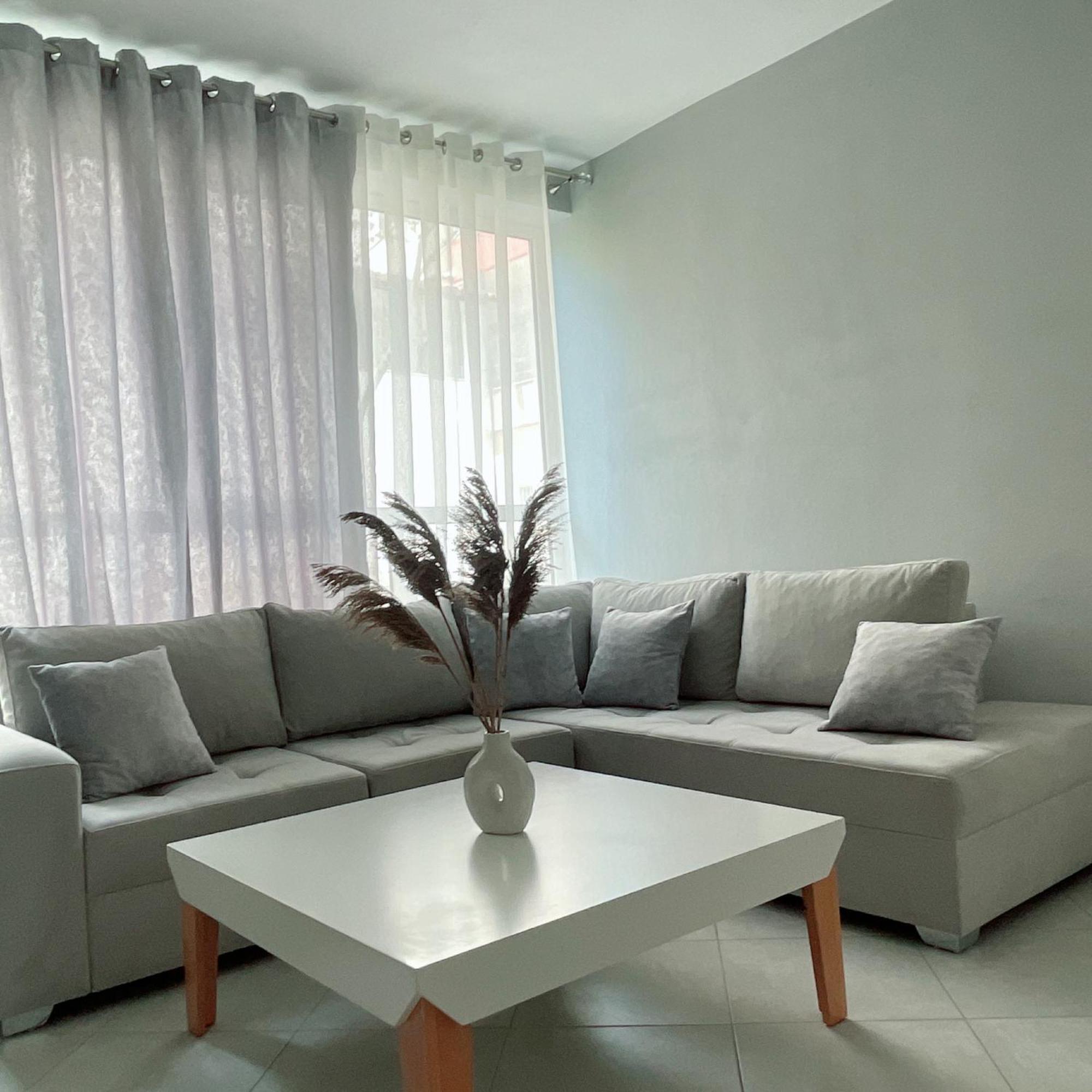 Odore Di Mare Apartments Sarandë Exteriör bild