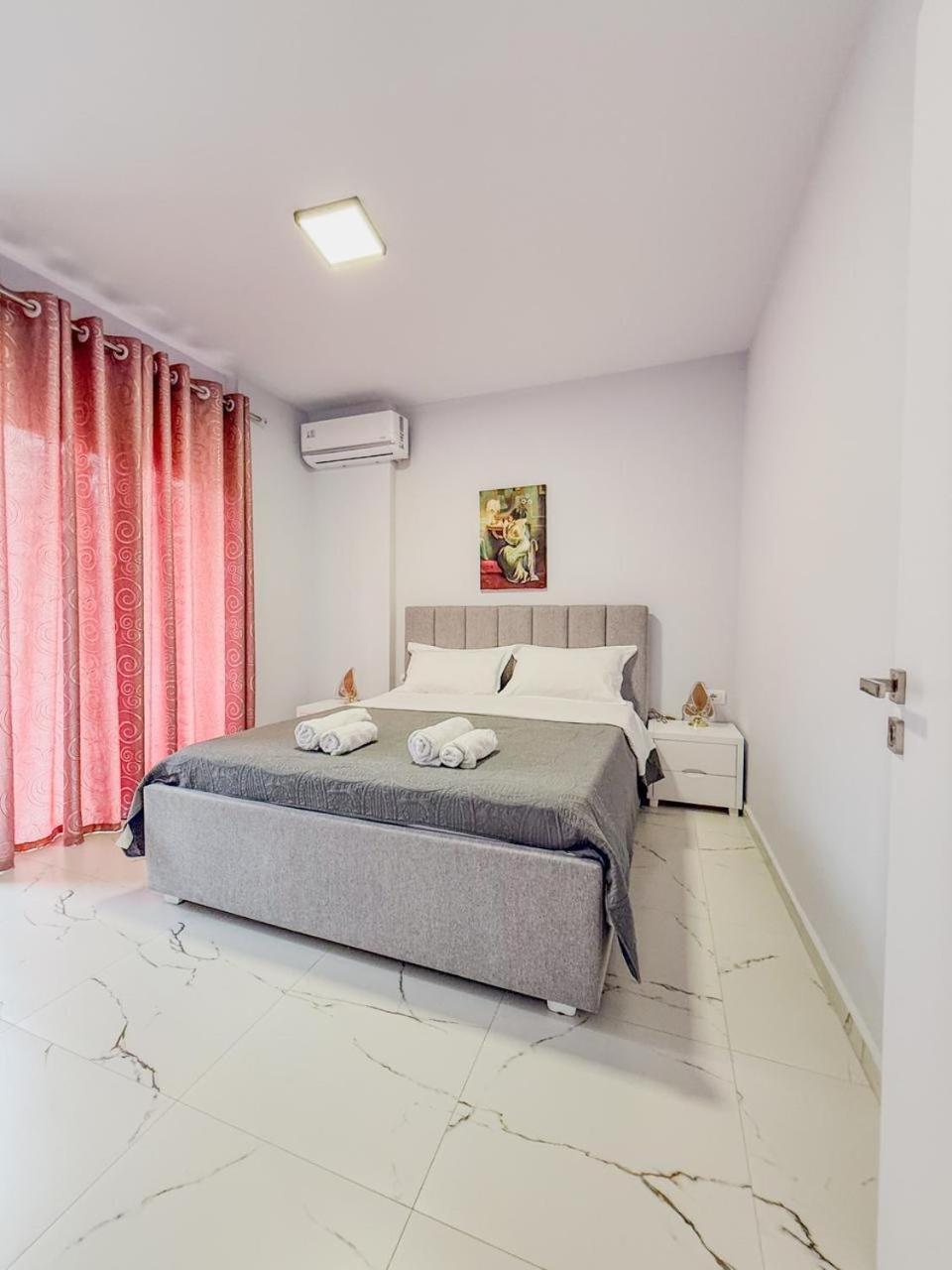 Odore Di Mare Apartments Sarandë Exteriör bild