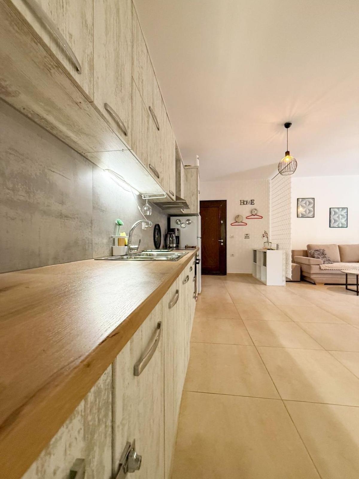Odore Di Mare Apartments Sarandë Exteriör bild
