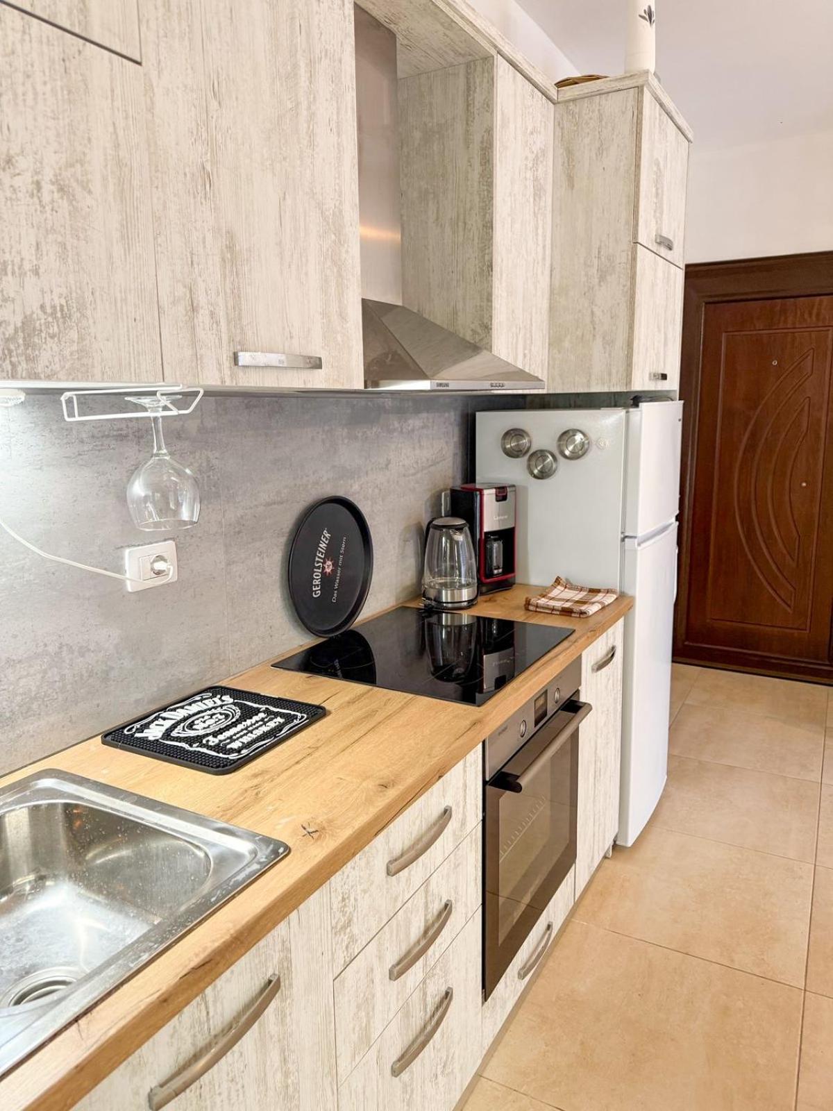 Odore Di Mare Apartments Sarandë Exteriör bild